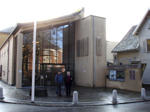 Rune and Olaf outside the museum